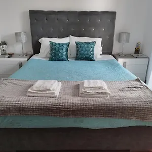 Alojamento de Acomodação e Pequeno-almoço Alexia, Funchal (Madeira)